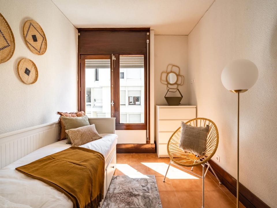 Bed, Bedroom
