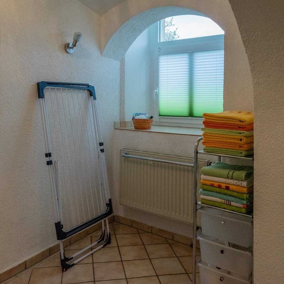 Bathroom, towels