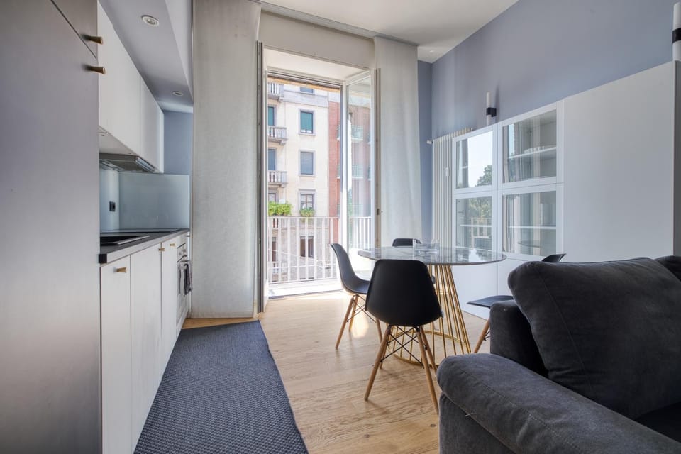 Kitchen or kitchenette, Living room, Dining area