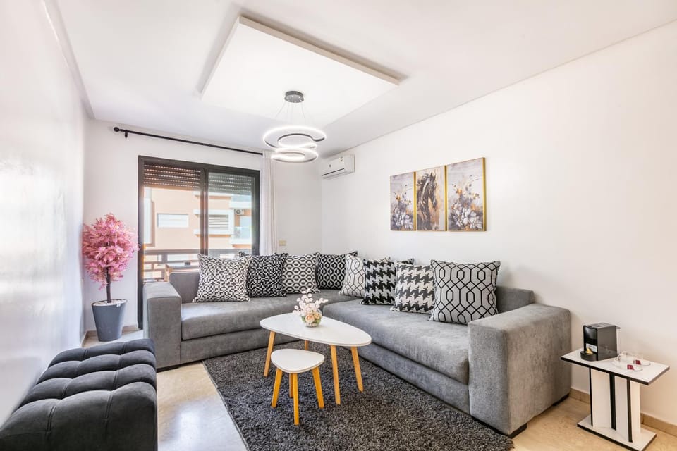 Living room, Seating area, air conditioner