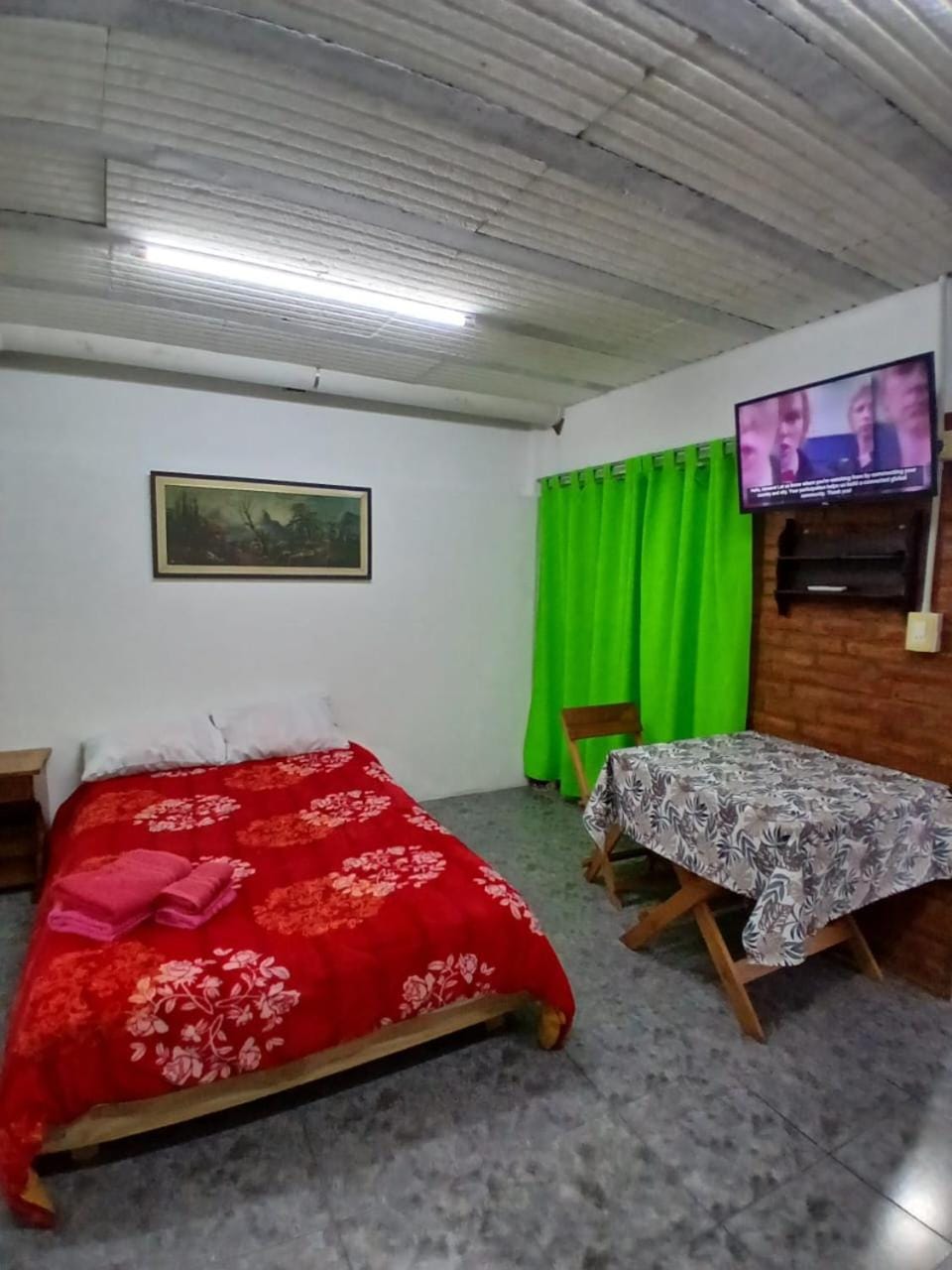 TV and multimedia, Photo of the whole room