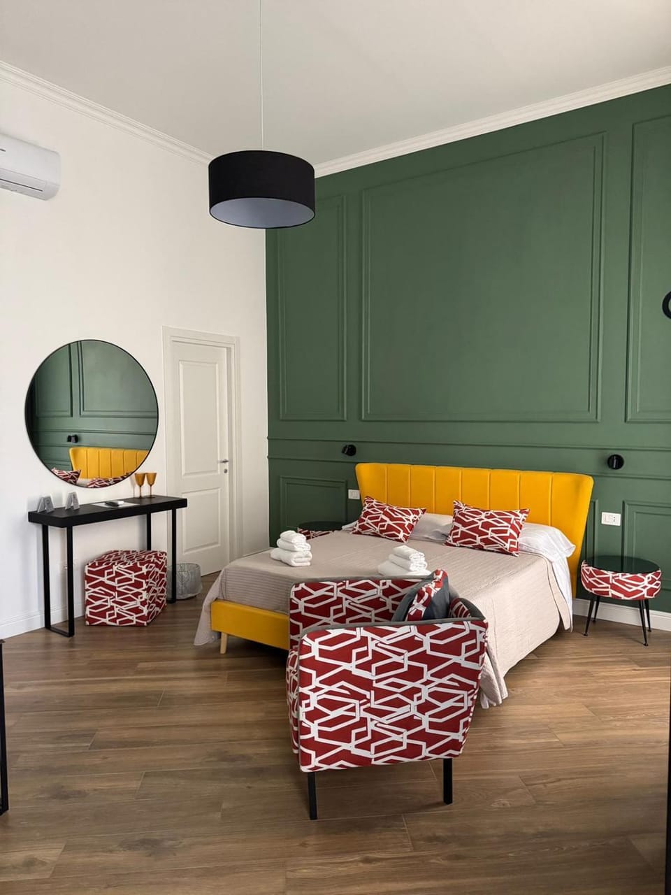 Bed, Bathroom, View (from property/room), Living room, Photo of the whole room, Seating area, Bedroom, furniture, towels, wardrobe, air conditioner