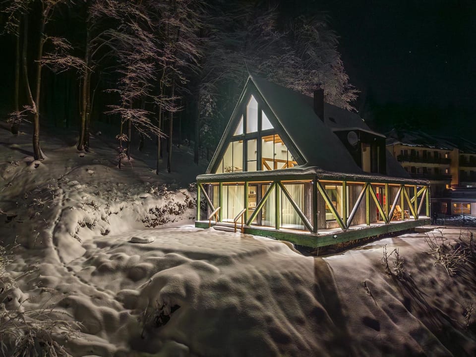 Property building, Off site, Night, Winter, Balcony/Terrace