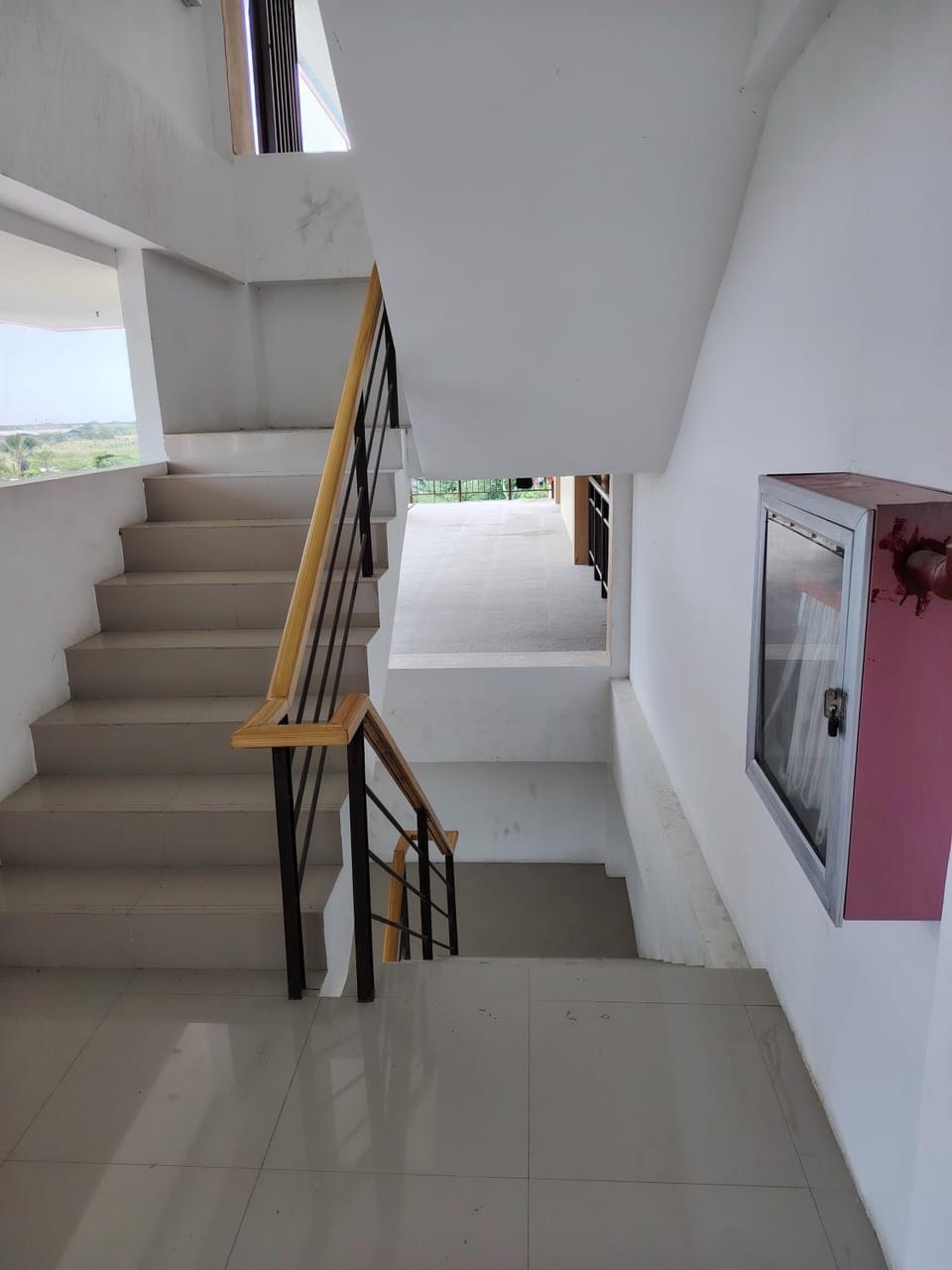 Central City Condo Getaway Apartment in Lapu-Lapu City