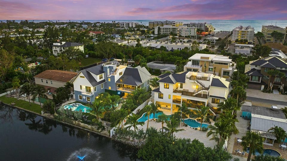 Salty Manor Estate House in Siesta Key