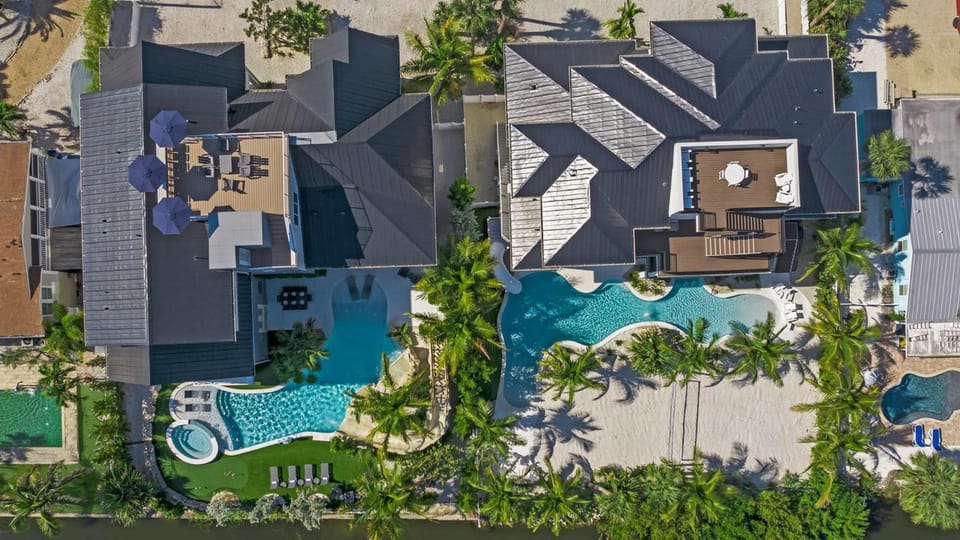 Salty Manor Estate House in Siesta Key