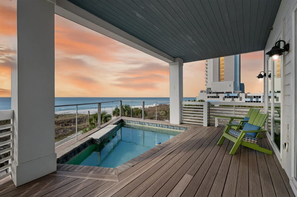 Beachfront Breezes House in Panama City Beach