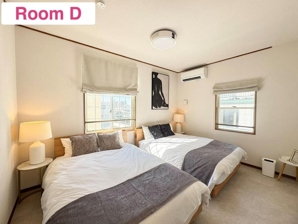 New Open! Shinjuku 5 bedrooms 3 bathrooms Large Villa 2000 sq ft, kids play room, max 16ppl, 4min train to Shinjuku - Magnolia Hotel Shinjuku Villa in Shinjuku