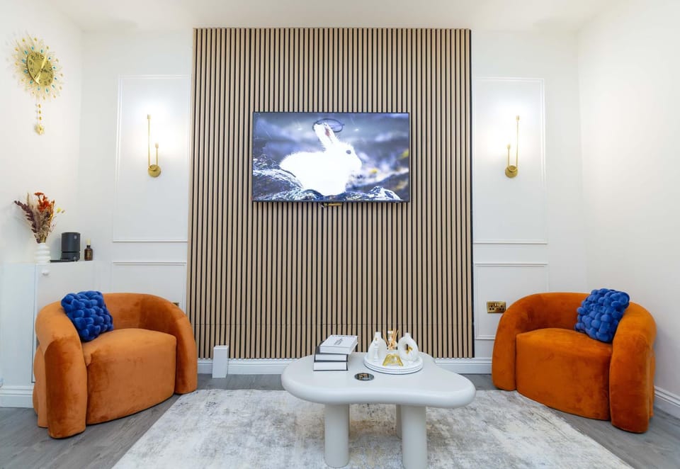 TV and multimedia, Living room, Seating area