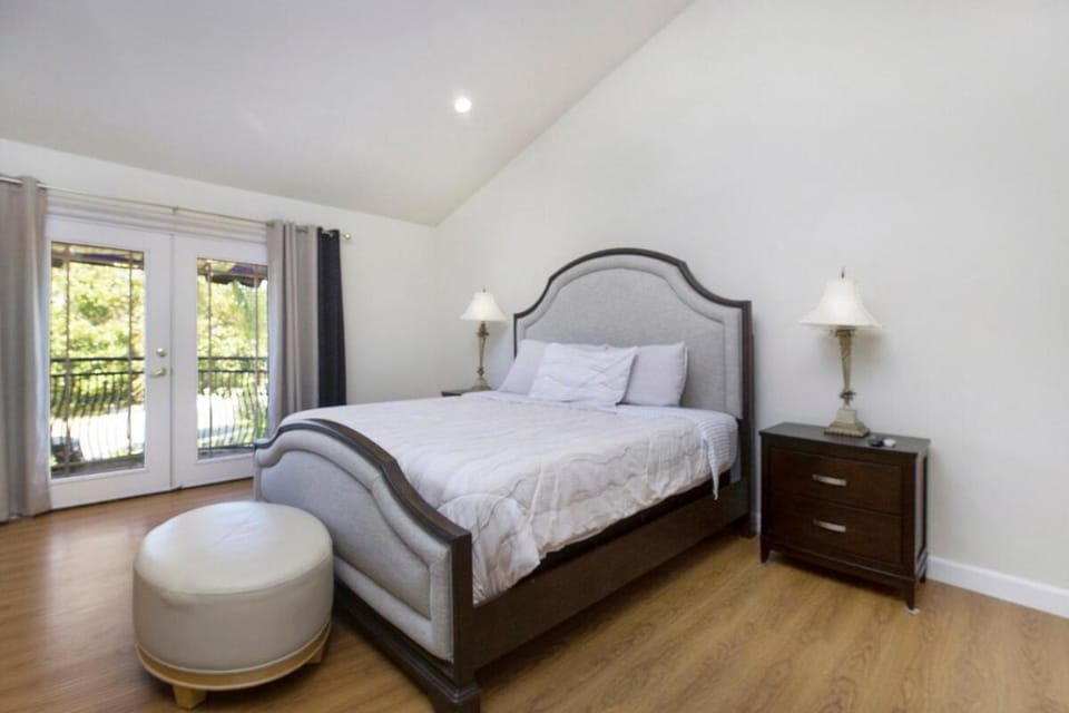 magnificent villa pool spa and more House in Laguna Niguel