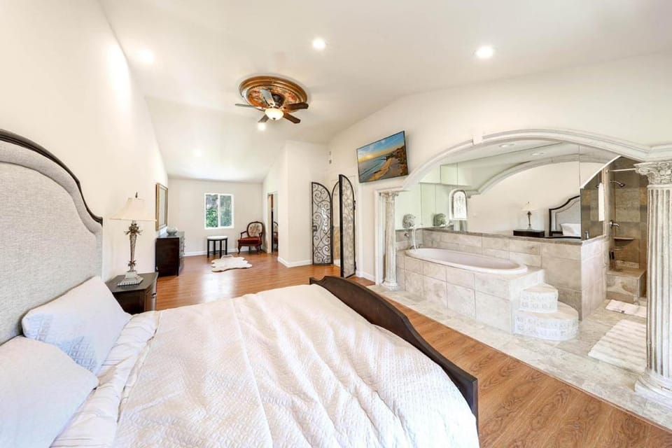 magnificent villa pool spa and more House in Laguna Niguel