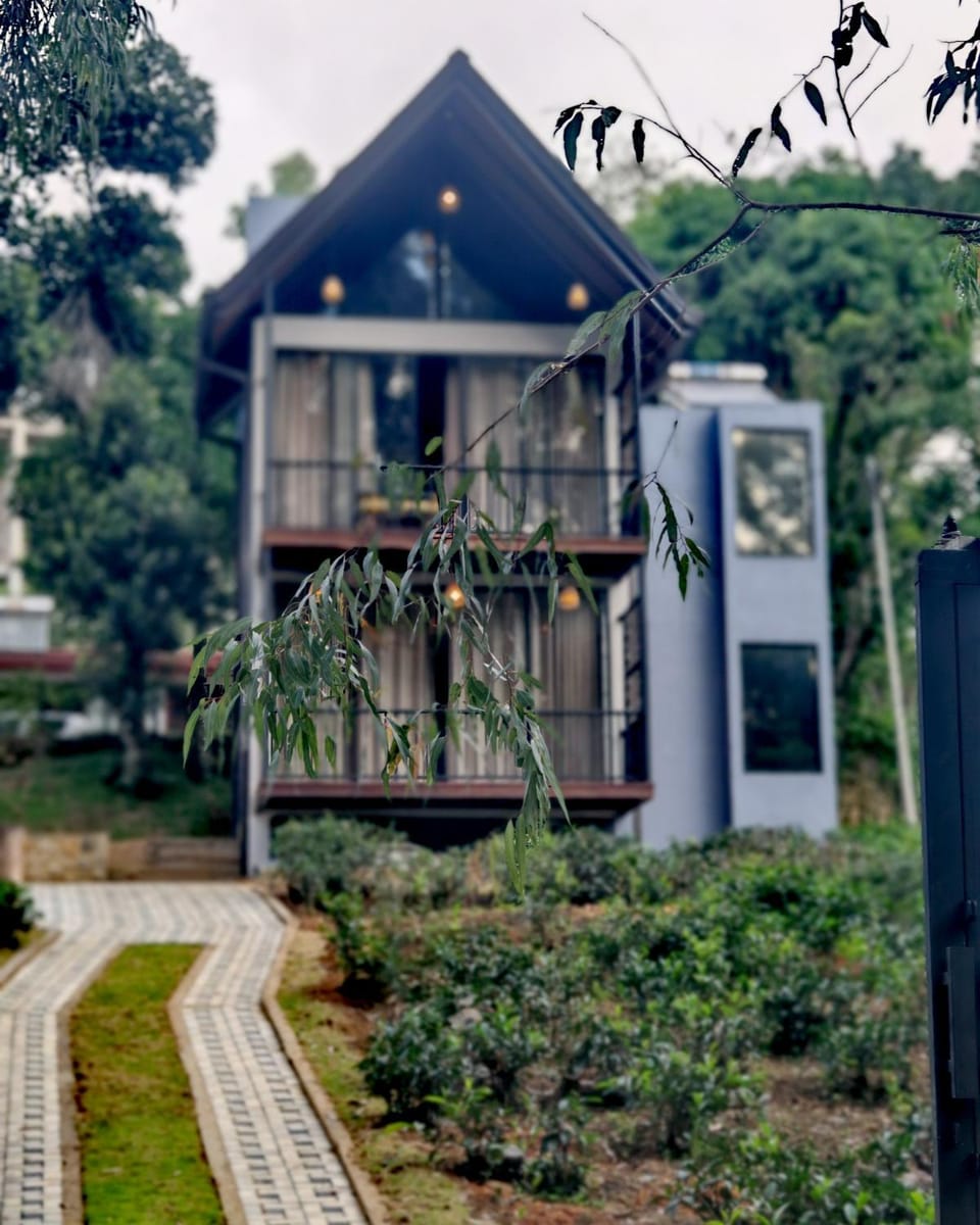 Property building, Day, Garden, Garden view