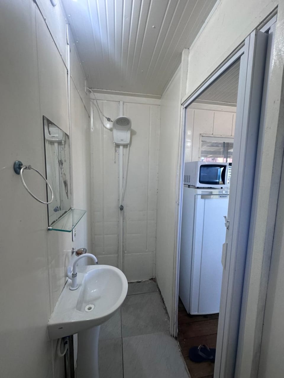 Container Porto Alvorada House in Imbituba