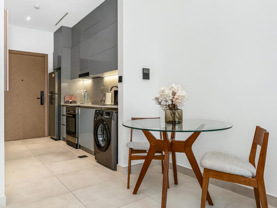Luxe studio Downtown Burj Khalifa Skyline view Apartment in Dubai