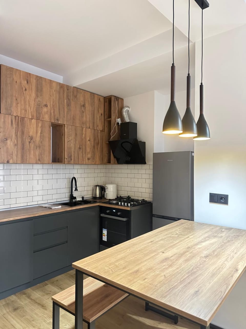 Kitchen or kitchenette, Dining area, stove
