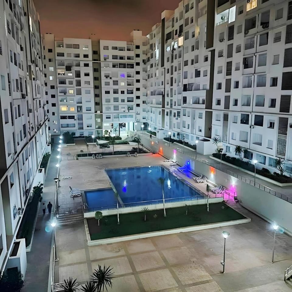 Studio with Pool, 5-min from Adrar Stadium, Agadir Apartment in Agadir