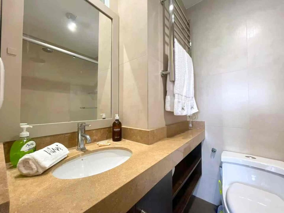 Bathroom, towels