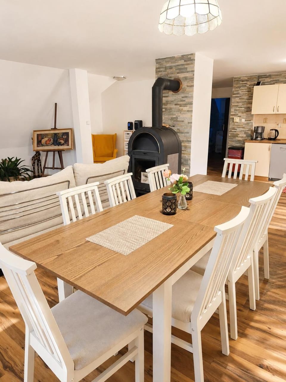 Living room, Seating area, Dining area