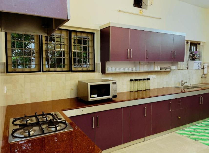 Upavan Villa-Two KM From Aluva Metro Station Villa in Kochi