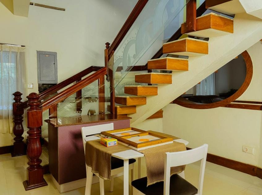 Upavan Villa-Two KM From Aluva Metro Station Villa in Kochi
