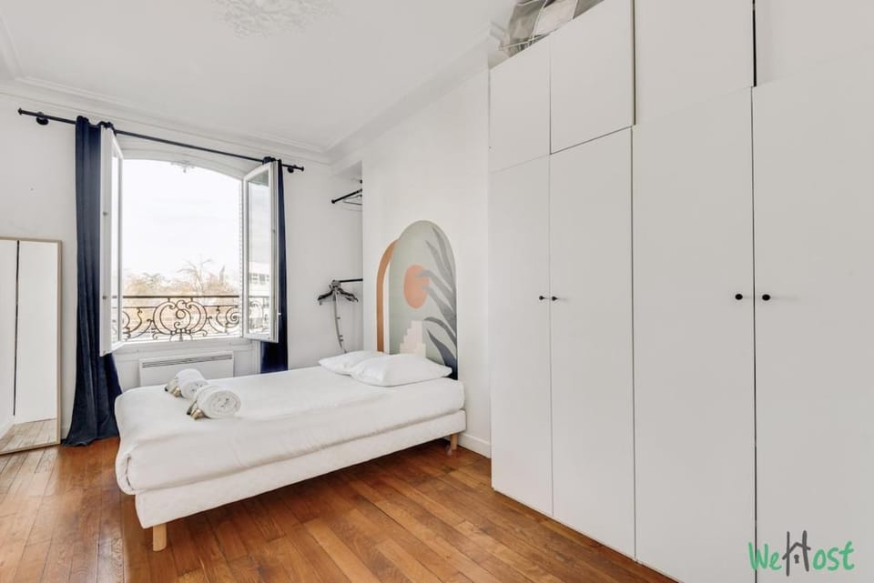 Escapade pratique pour 4 à Saint-Denis Apartment in Saint-Denis, France