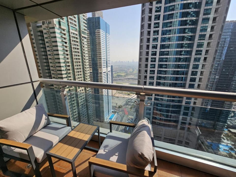 Beautiful 1-BR next to Barasti Beach Apartment in Dubai