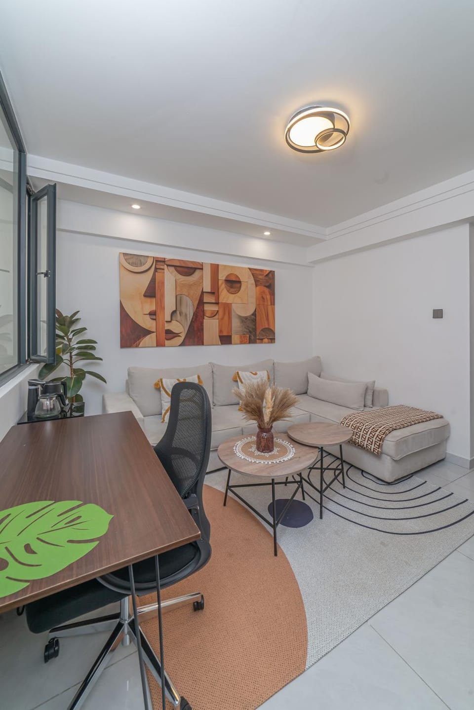Living room, Seating area