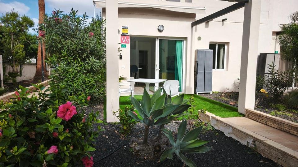 Property building, Garden, Garden view