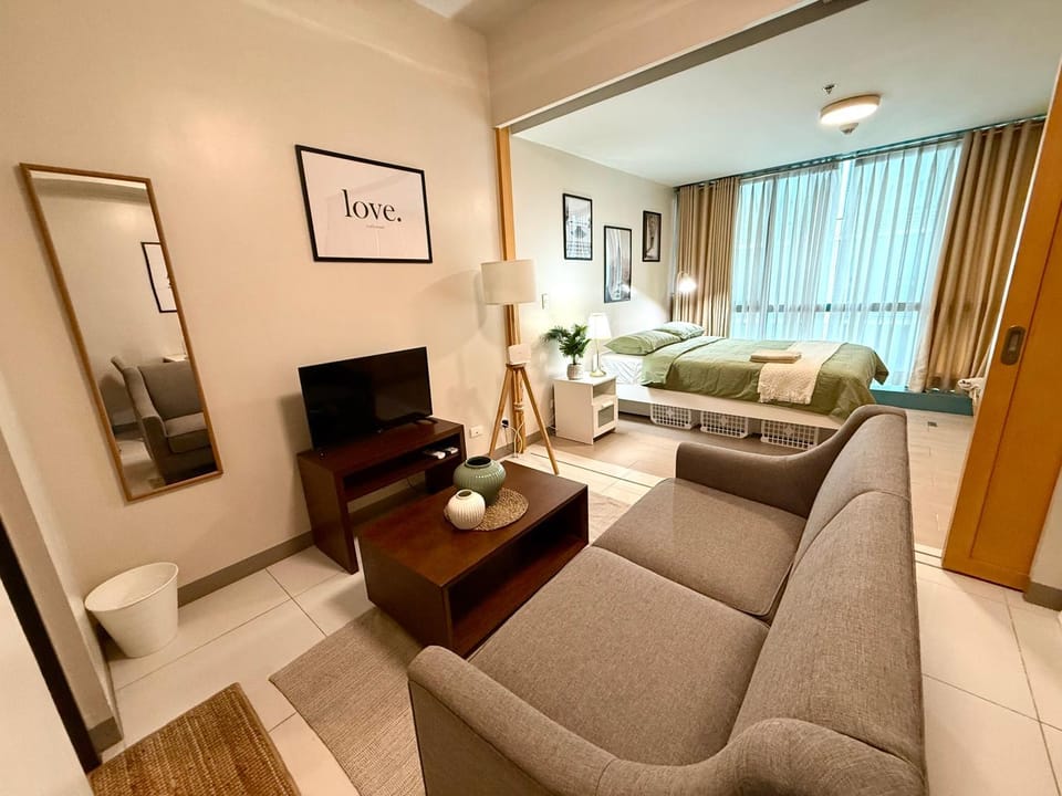 The Vibe BGC Uptown Apartment Apartment in Makati