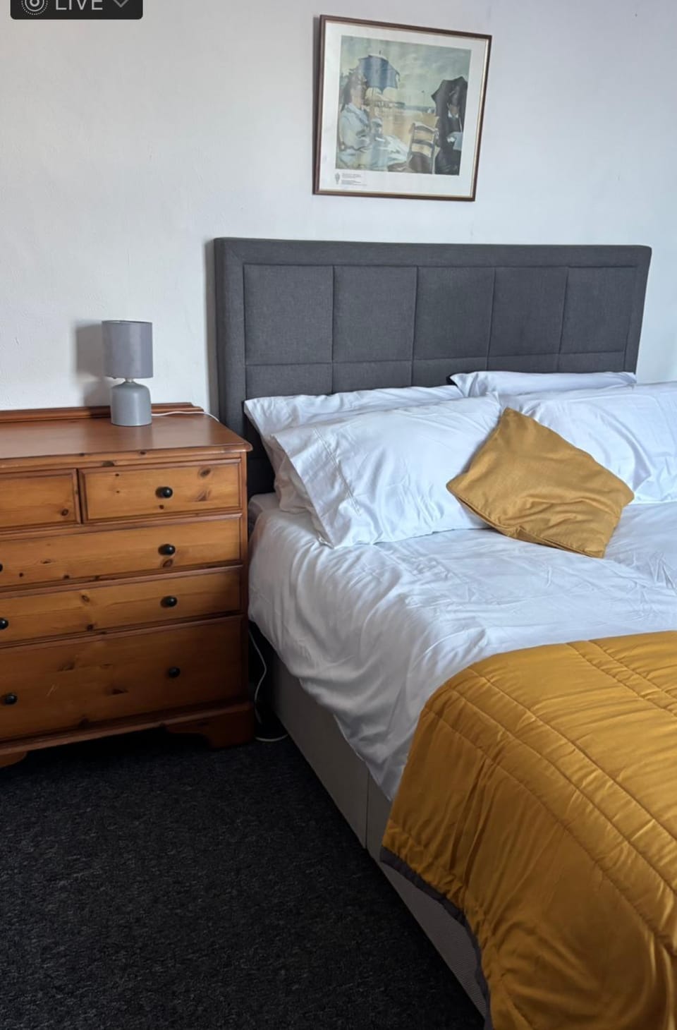 Eden Homez 28 Russell Road, BS67UB Bed and Breakfast in Bristol