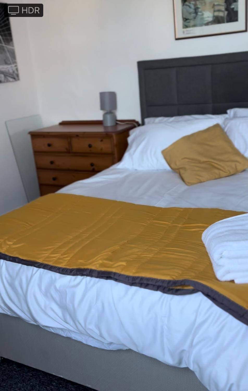 Eden Homez 28 Russell Road, BS67UB Bed and Breakfast in Bristol