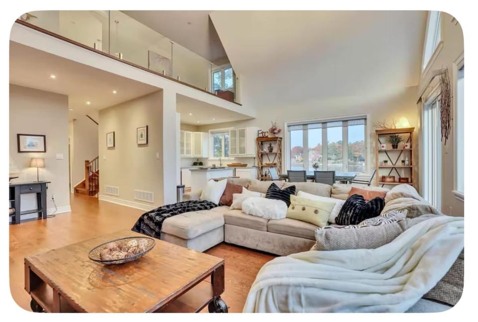 Riverside Dreams House in Wasaga Beach
