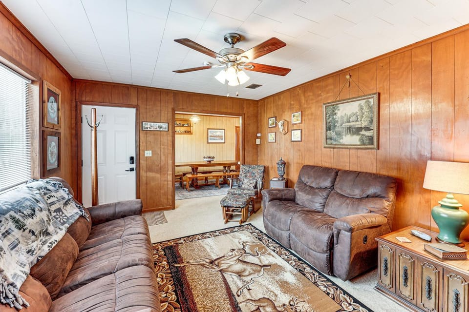 Hunters Hideaway in Hazen w/ Yard: Dogs Welcome! House in Mississippi