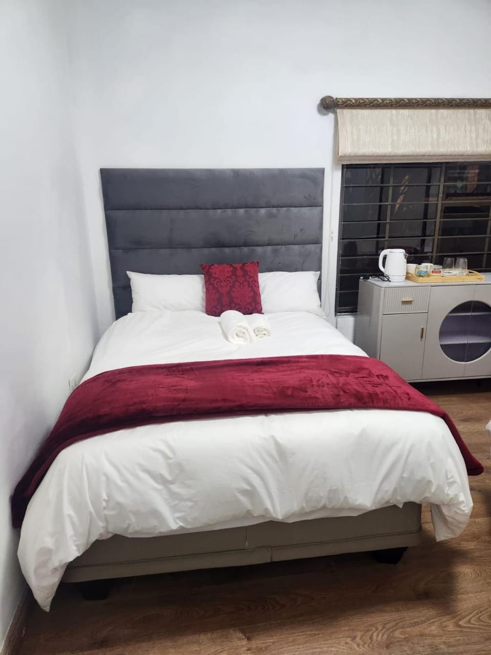Home Care Guest House Bed and Breakfast in Johannesburg