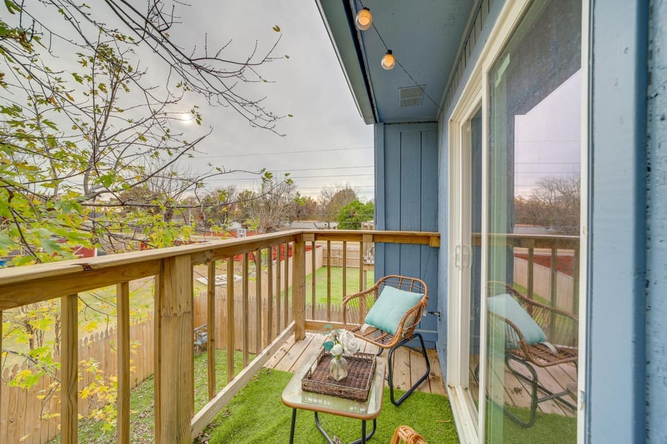 Pet-Friendly Retreat w/ Yard, 12 Mi to Dtwn Tulsa House in Tulsa