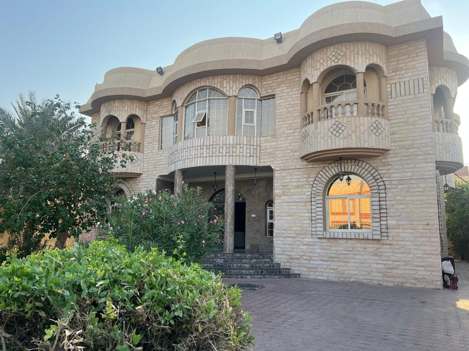 doge villa 5 Vacation rental in Dubai