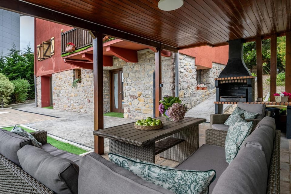 BBQ facilities, Garden, Balcony/Terrace