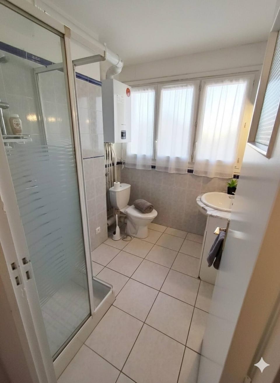 Appartement chaleureux et place de parking Apartment in Nantes