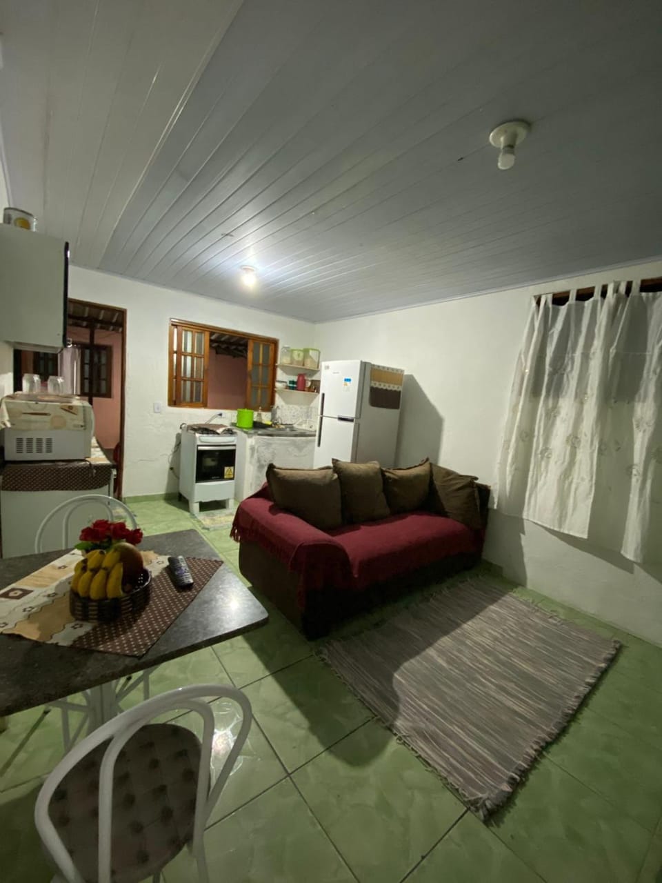 Alugo casa para 4 pessoas a 20 minutos da praia! House in Ilhabela