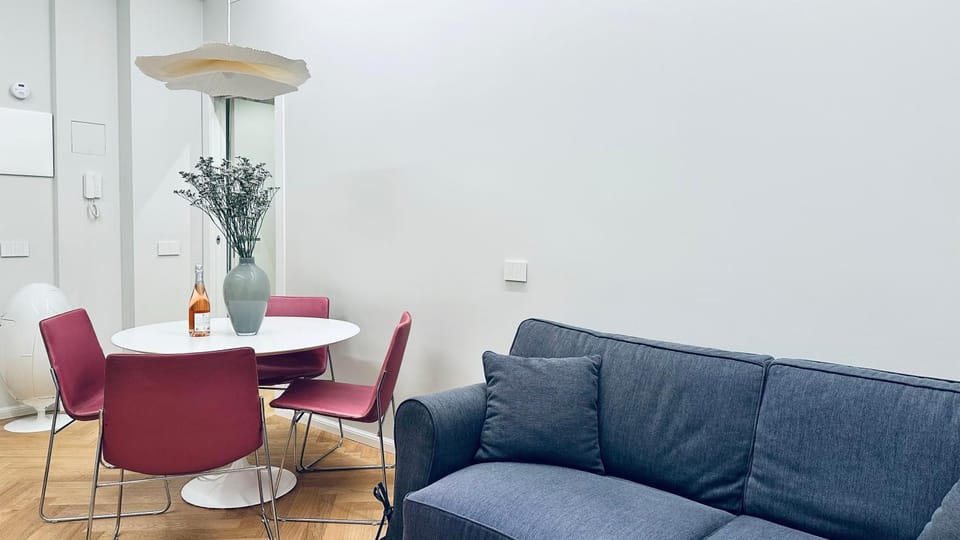 Lounge or bar, Lunch
