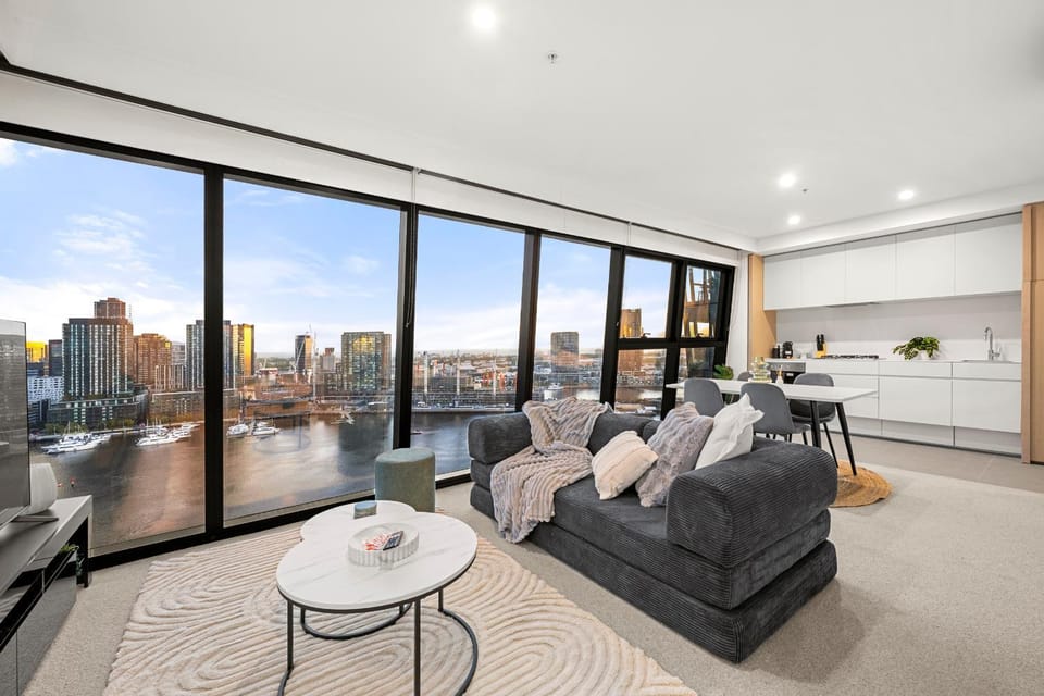 View (from property/room), Living room, Seating area, City view