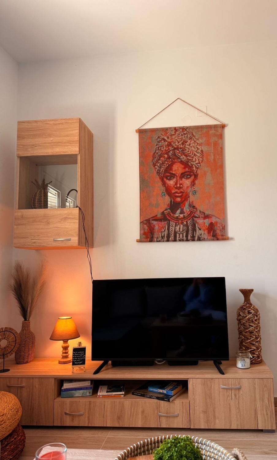 Communal lounge/ TV room, TV and multimedia, Living room, Evening entertainment