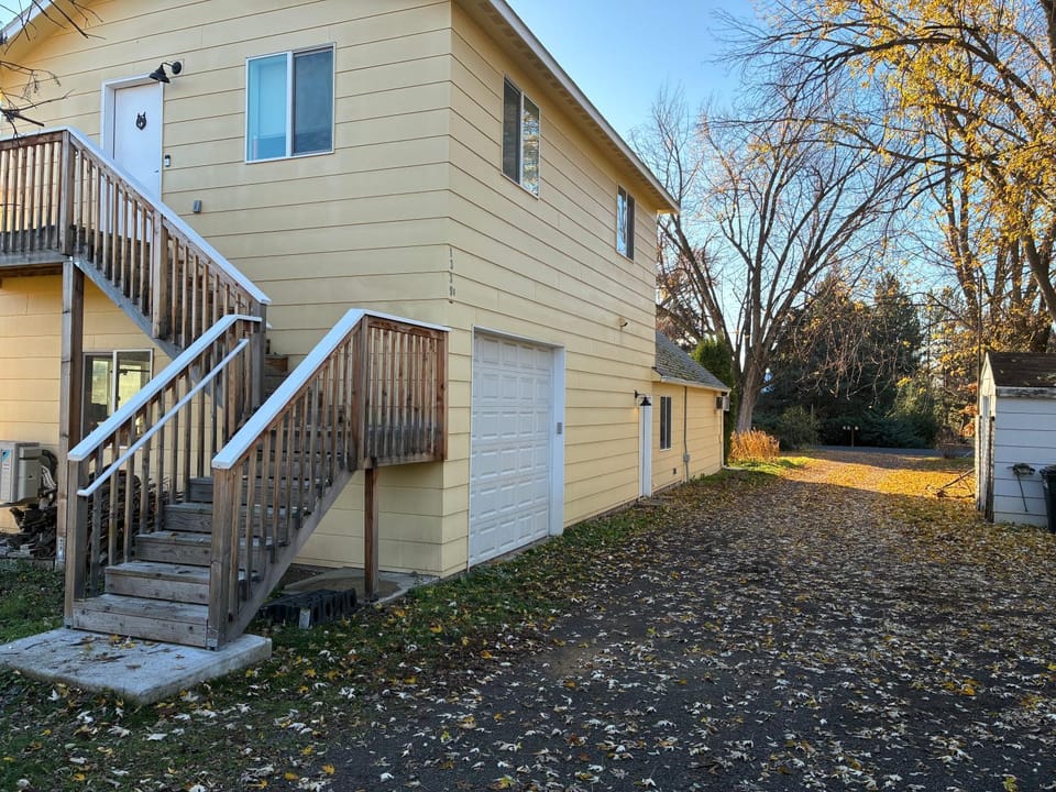 Property building, Day