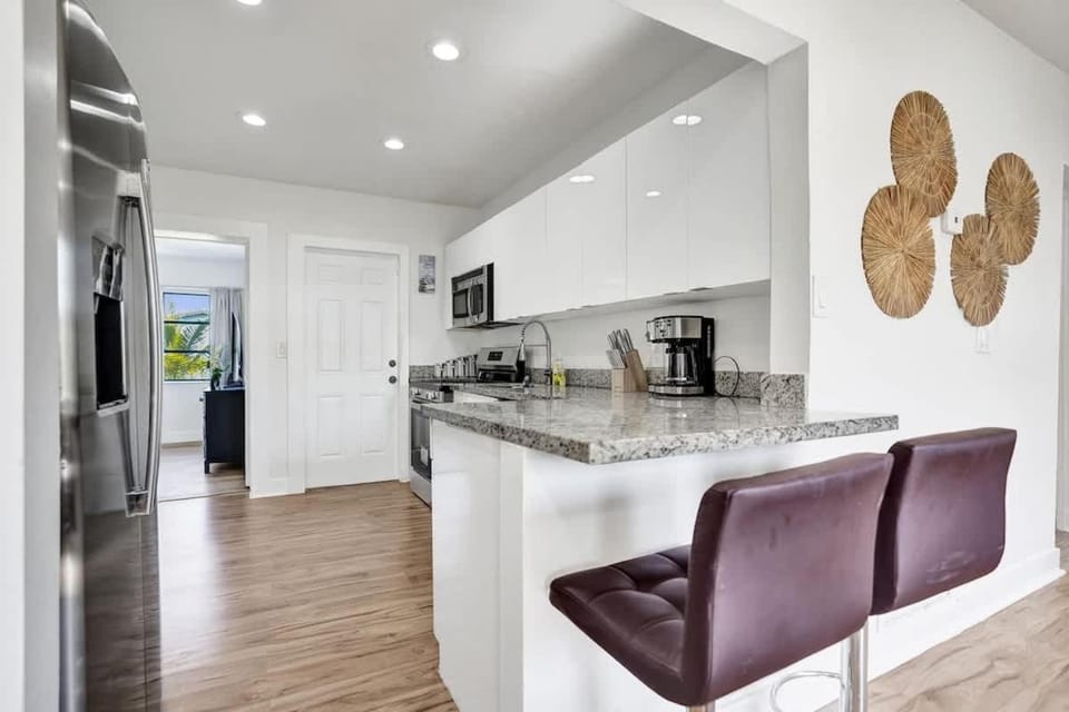 Villa Riviera Beach -4Bdr Relaxing Retreat By Viac House in Riviera Beach