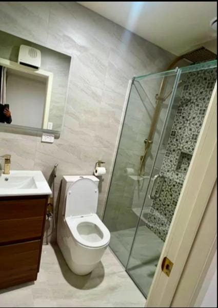 Modern Ensuite Room with Light Kitchenette & Private Entrance in Cromwell Vacation rental in Otago