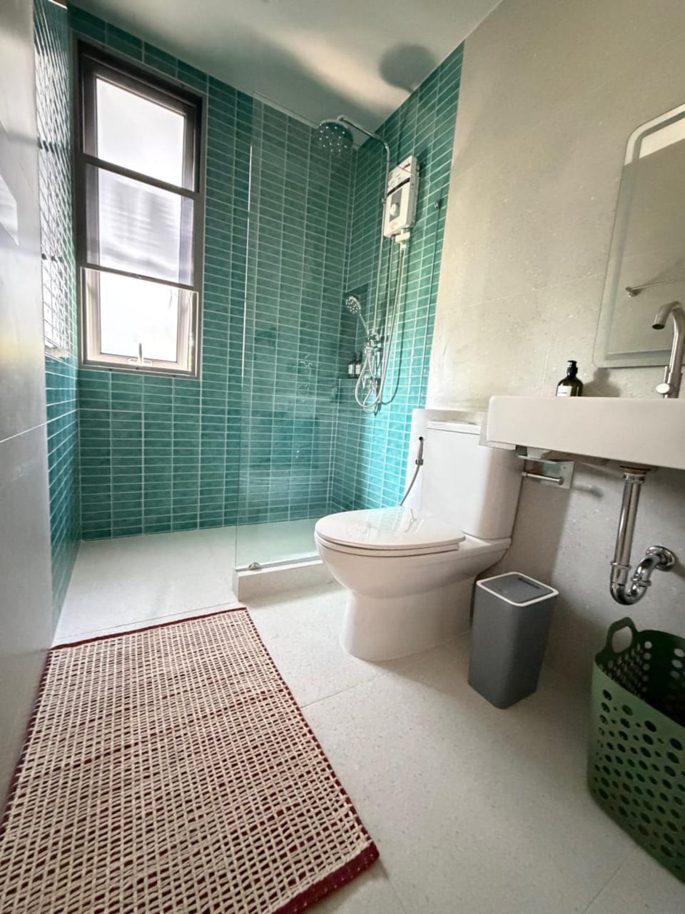 Shower, Toilet, Bathroom