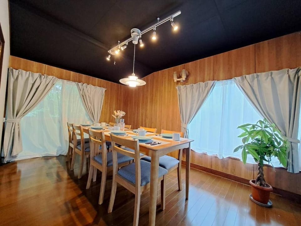 汐入家 Apartment in Yokosuka