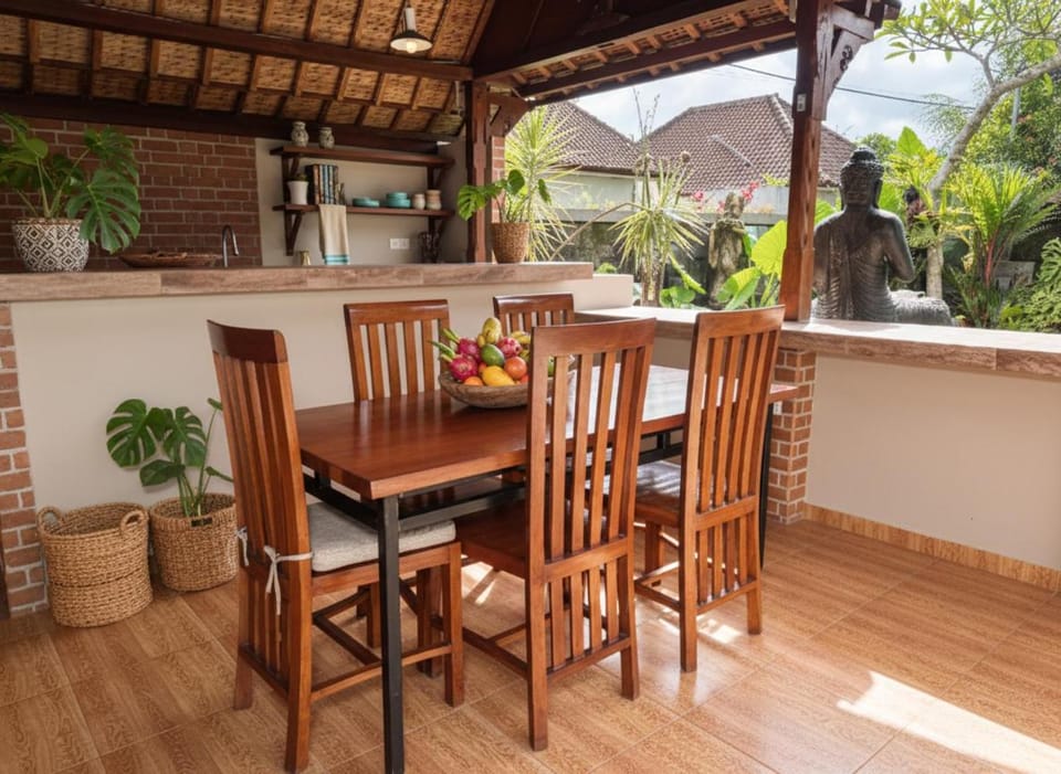 Kitchen or kitchenette, kitchen