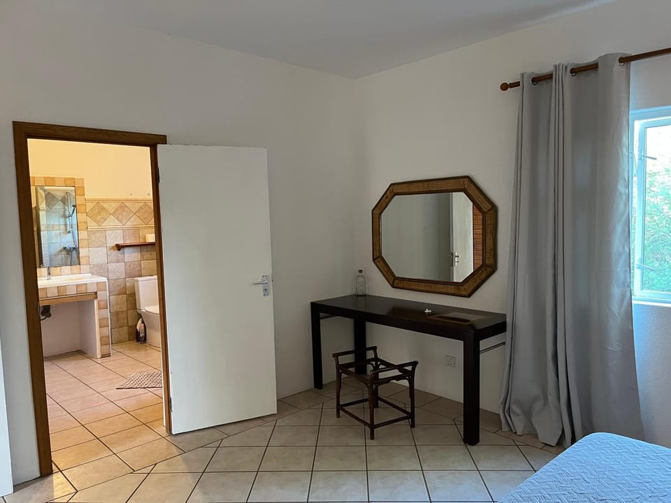 Tropical Studio Apartment in Rivière Noire District, Mauritius