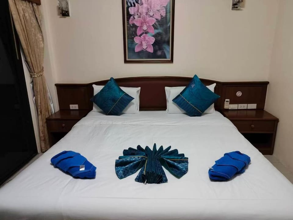 Hua LaiDe patong 一卧室大床房 Apartment hotel in Patong